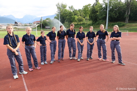 Pred odhodom na gasilsko olimpijado smo zaželeli veliko uspeha mladinkam PGD Zgornji Tuhinj (16)